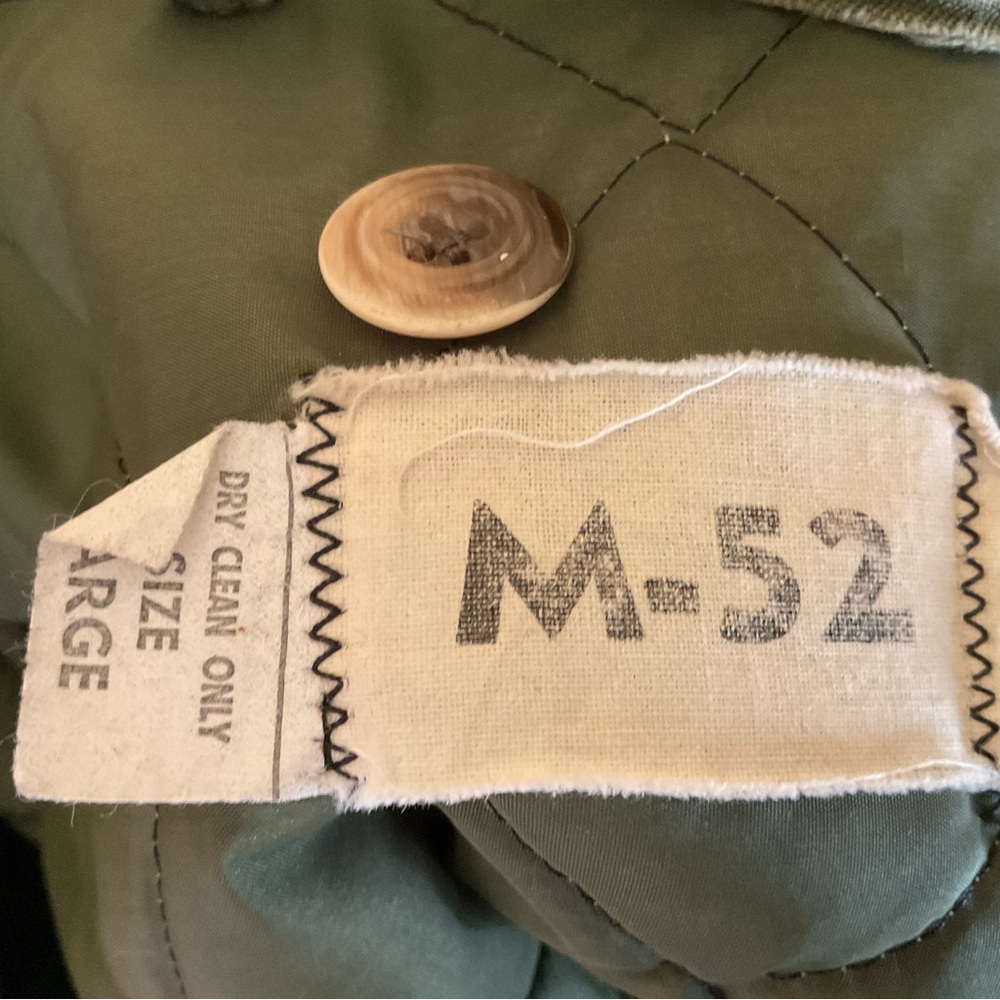 Military M52 Jacket Men’s Camo.  Size L - Picture 3 of 4